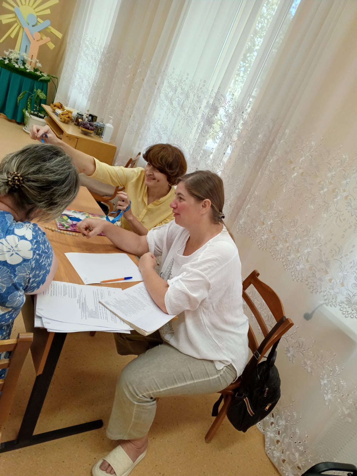 Специалисты Центра «Добродея» провели прием в «КЦСОН Боковского района»